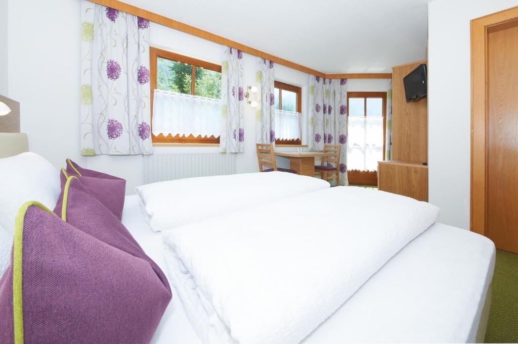Haus Markus Strolz Sankt Anton am Arlberg Room photo